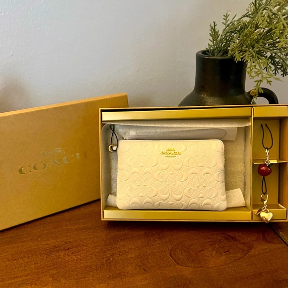 Coach Wristlet/Bag Charm Set - Picture 1 of 5